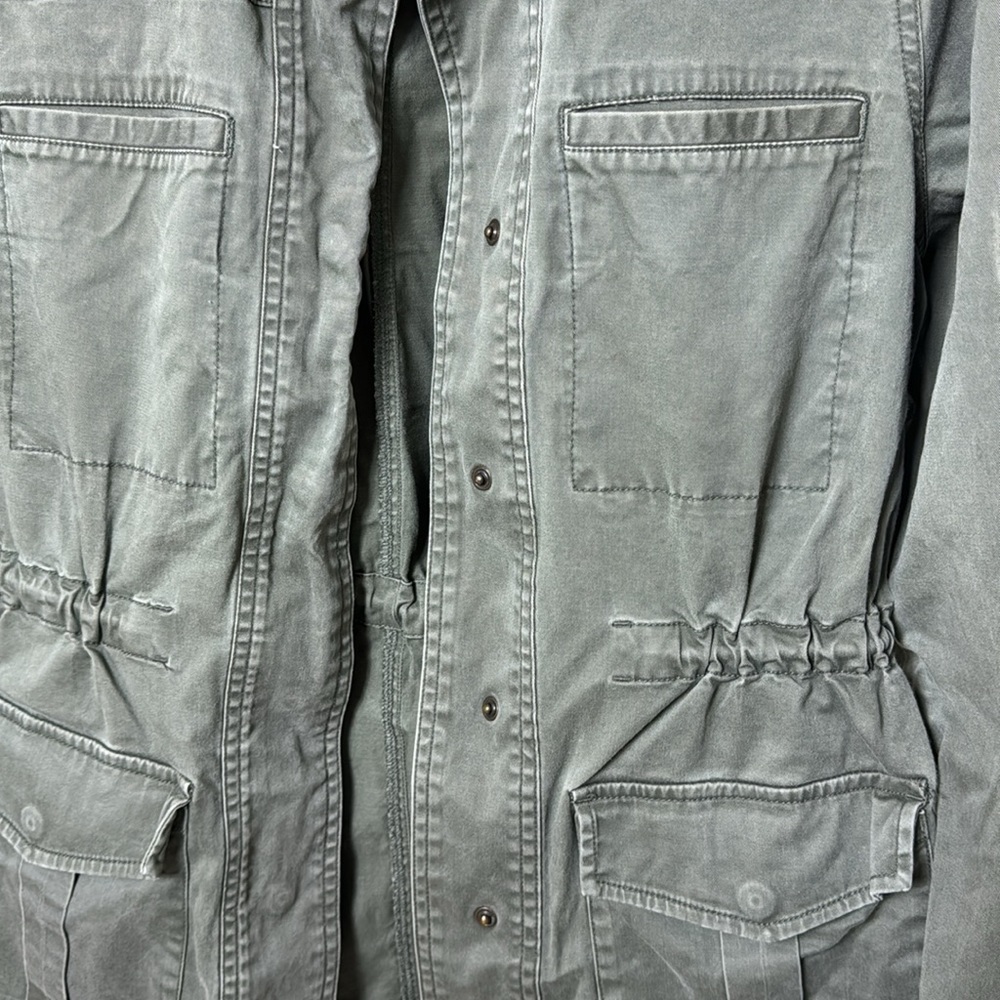 Universal Thread Coat - Picture 3 of 4
